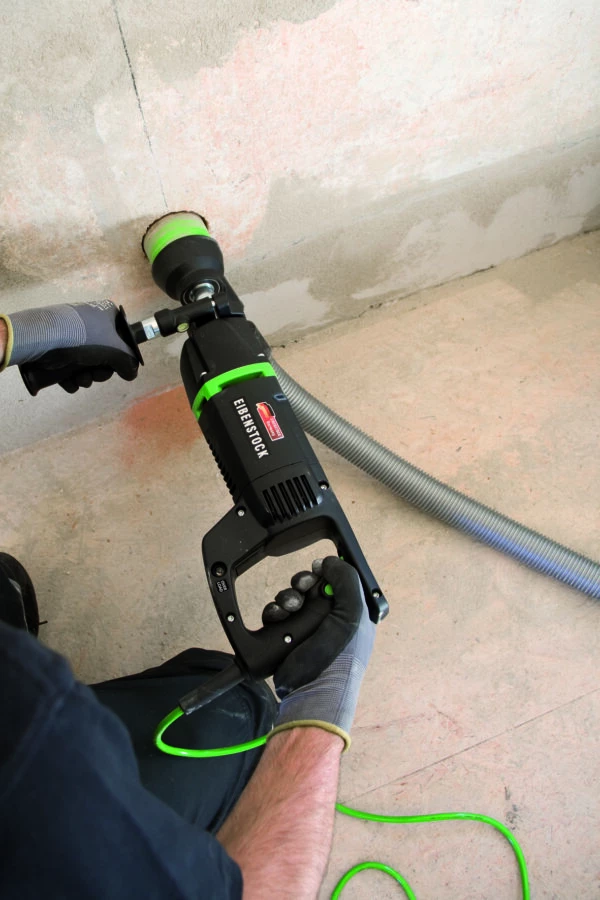 Eibenstock Carotteuse Béton 10.092.25 EHD1500S Jeu De Forets Diamantés à Sec 1500 Watts 8 Eibenstock Carotteuse Béton 10.092.25 EHD1500S Jeu De Forets Diamantés à Sec 1500 Watts – Image 6