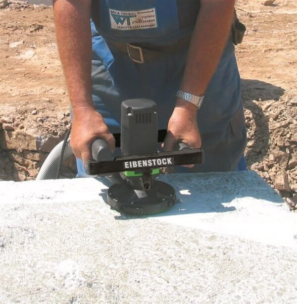 Eibenstock Traitement Des Sols Et Des Murs 10.097.25 Meuleuse à Béton EBS 125.4 RO 1500 W - 6.000-10.000 T/mn Avec Meule Diamantée 125 Mm 5 Eibenstock Traitement Des Sols Et Des Murs 10.097.25 Meuleuse à Béton EBS 125.4 RO 1500 W - 6.000-10.000 T/mn Avec Meule Diamantée 125 Mm – Image 3
