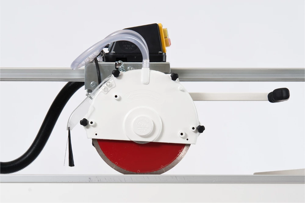 Raimondi Coupe-carrelage/pierre RA225MS150EU Bolt 150 Scie à Carreaux 230 Volt Longueur De Coupe 1500 Mm ! 7 Raimondi Coupe-carrelage/pierre RA225MS150EU Bolt 150 Scie à Carreaux 230 Volt Longueur De Coupe 1500 Mm ! – Image 5